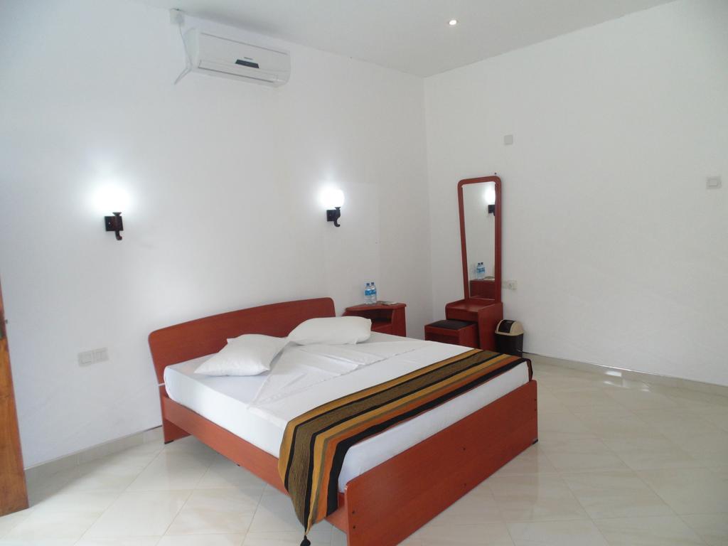 White Eagle Hotel Sigiriya Habitación foto