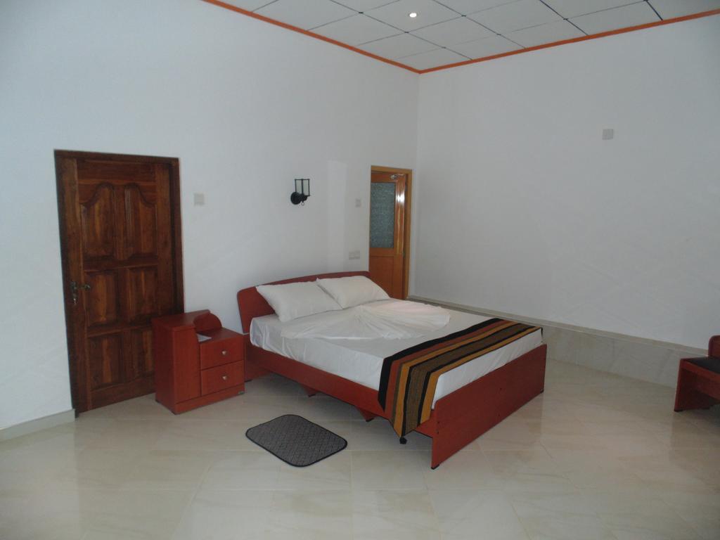 White Eagle Hotel Sigiriya Habitación foto